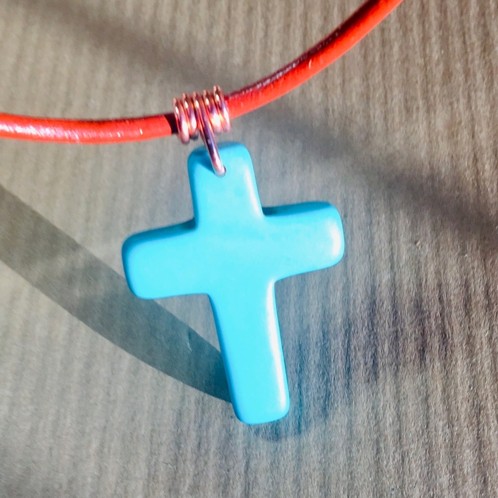 16” Turquoise Howlite Cross Leather  Necklace - Picture 6 of 6
